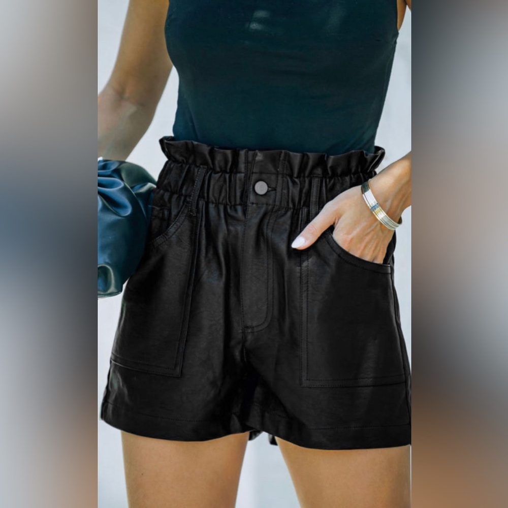 NWT KanCan Places To Go Faux Leather Paper-Bag‎ Edgy Shorts